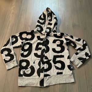 nununu Numbers Hoodie size 4-5 (little boys)